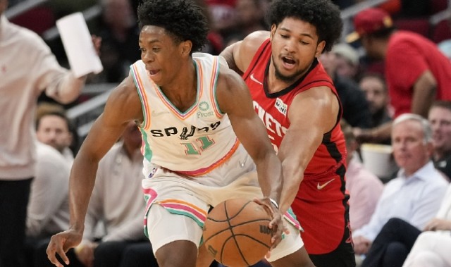  穆雷末节21分马刺逆转火箭  