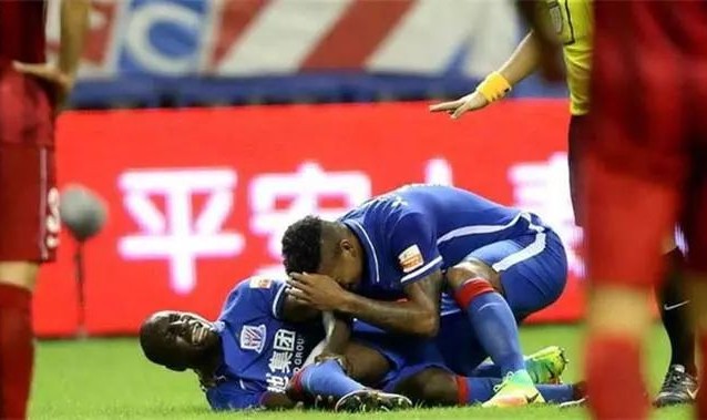  图赫尔赛后批评球队态度引热议  